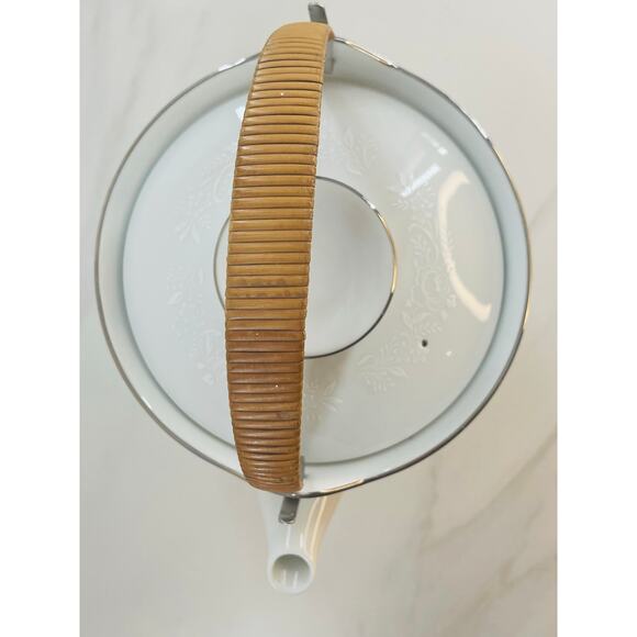 Noritake White Tea Set with Silver Accents - Picture 4 of 15